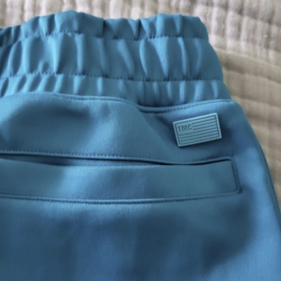 PUMA Men's X TMC Hustle Way Bermuda Shorts NWT Teal Blue Men 102024 - Picture 3 of 8